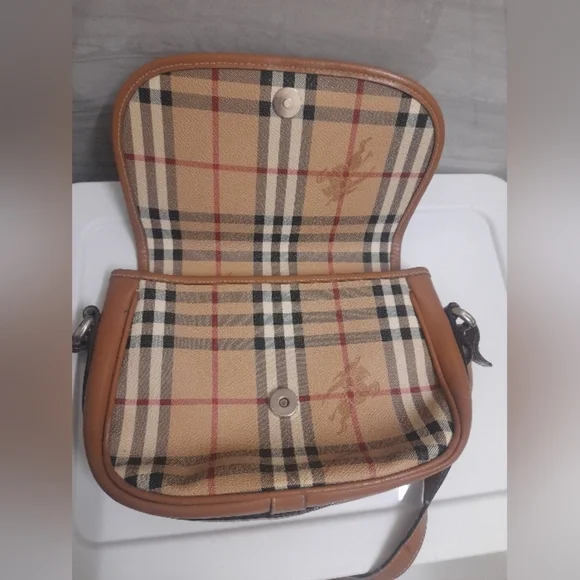 Burberrys - Vintage Crossbody Bag - Nova Check - Picture 9 of 15